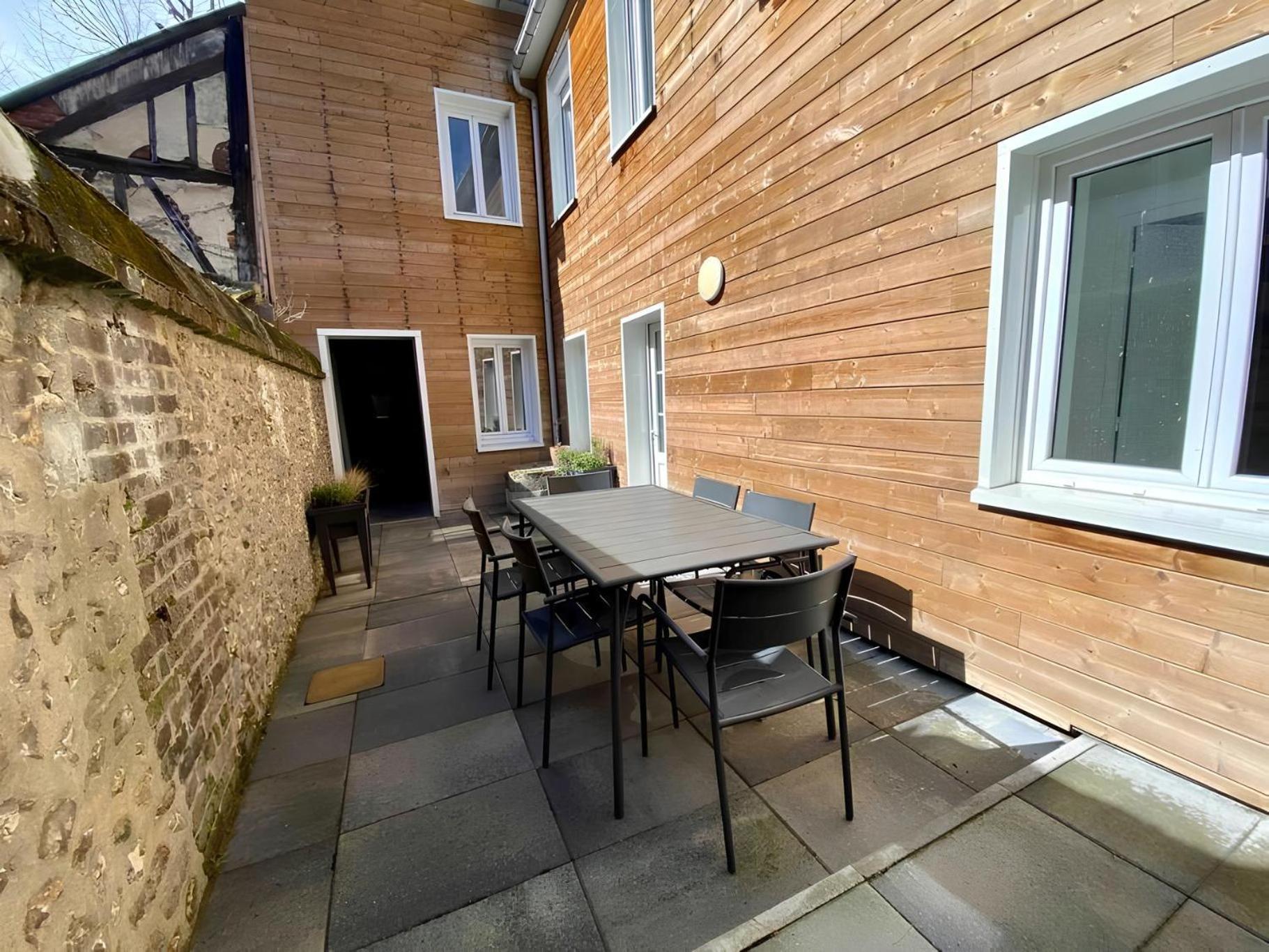 Maison Familiale Avec Exterieur Menage Et Linges Inclus Rouen Eksteriør billede